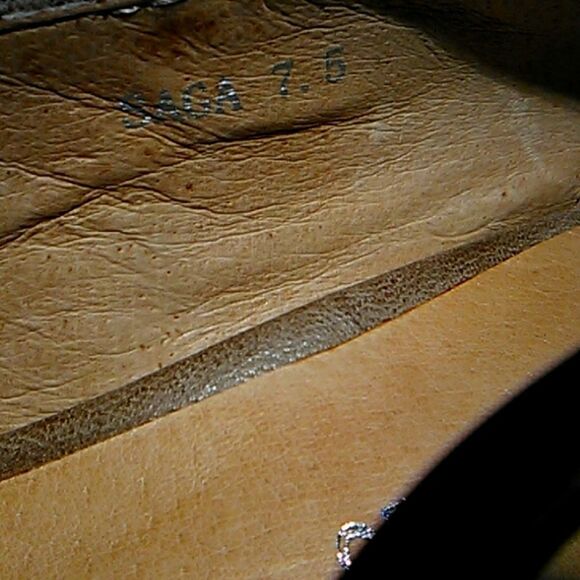 Chocolate Blu Taupe Leather Heels - Picture 9 of 12